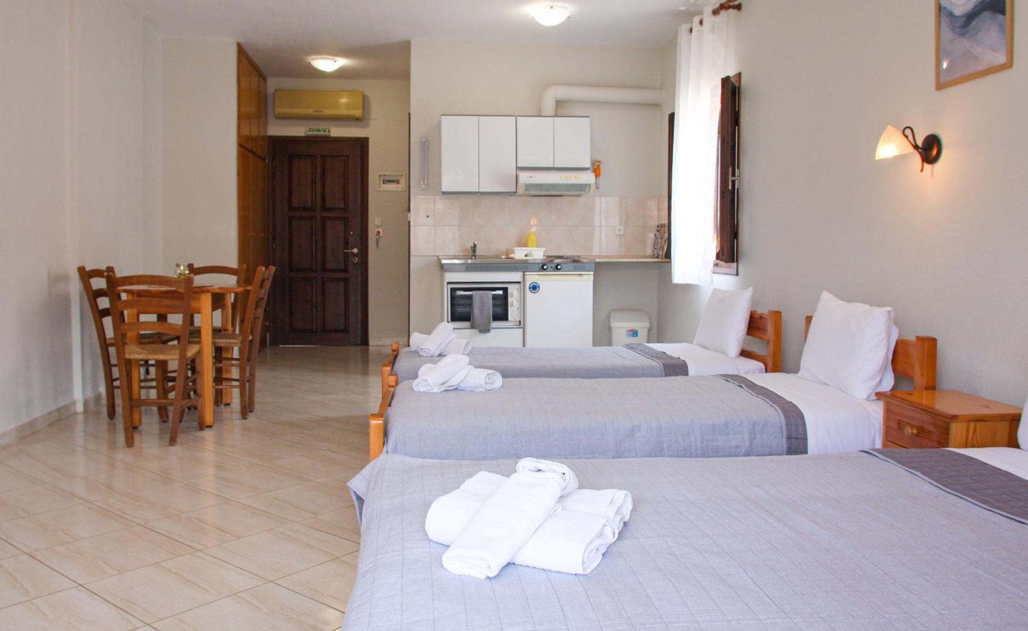 Aris Junior Studios Neo Klima Skopelos Exterior photo