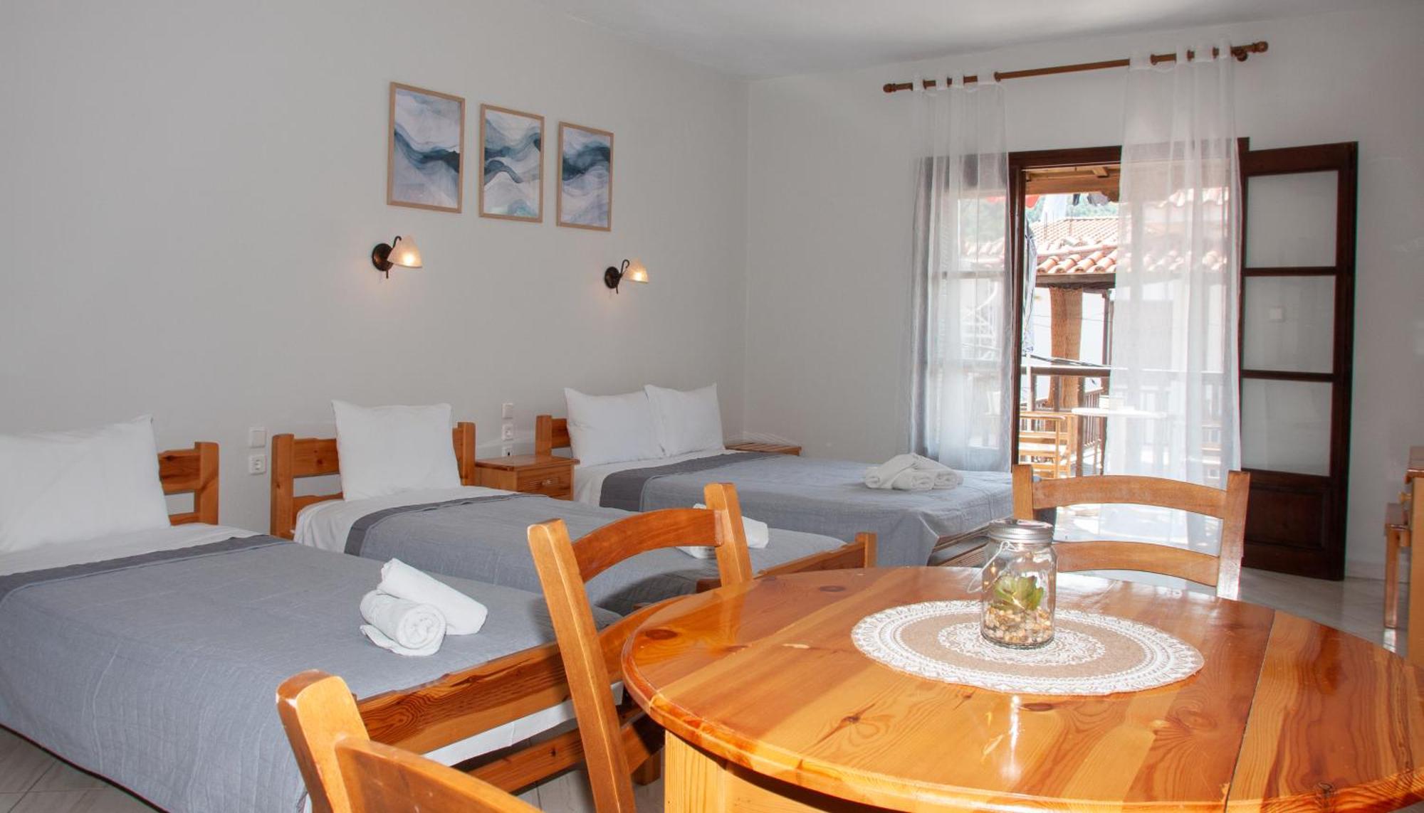 Aris Junior Studios Neo Klima Skopelos Exterior photo
